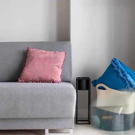 Apartment Center Studio With View By Ecru